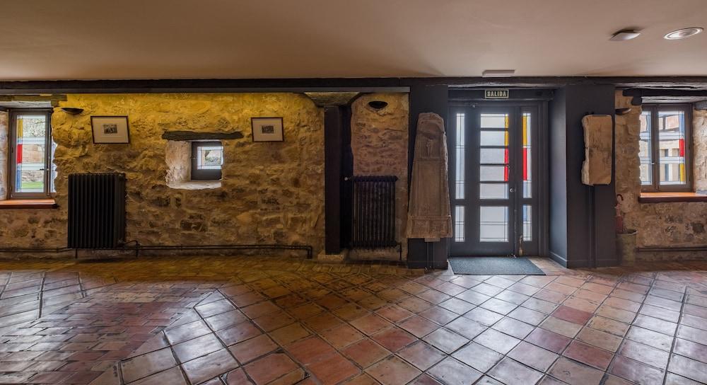 Hotel Santa Maria La Real Aguilar de Campóo